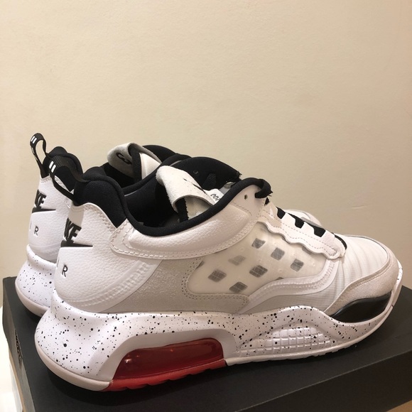 Men's Air Jordan Air Max 200 White/Challenge Red - Picture 6 of 7